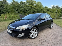 Opel Astra - 1.4 Turbo Edition, Trekhaak, Airco, Cruise