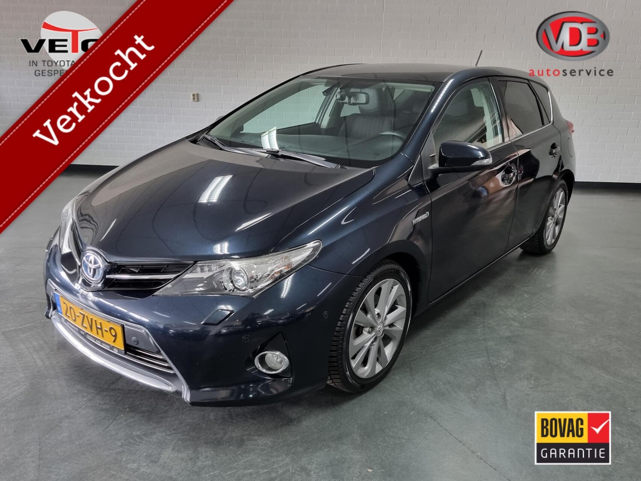 Toyota Auris - 1.8 Hybrid Lease Pro 1.8 Hybrid Lease Pro / Pano - AutoWereld.nl