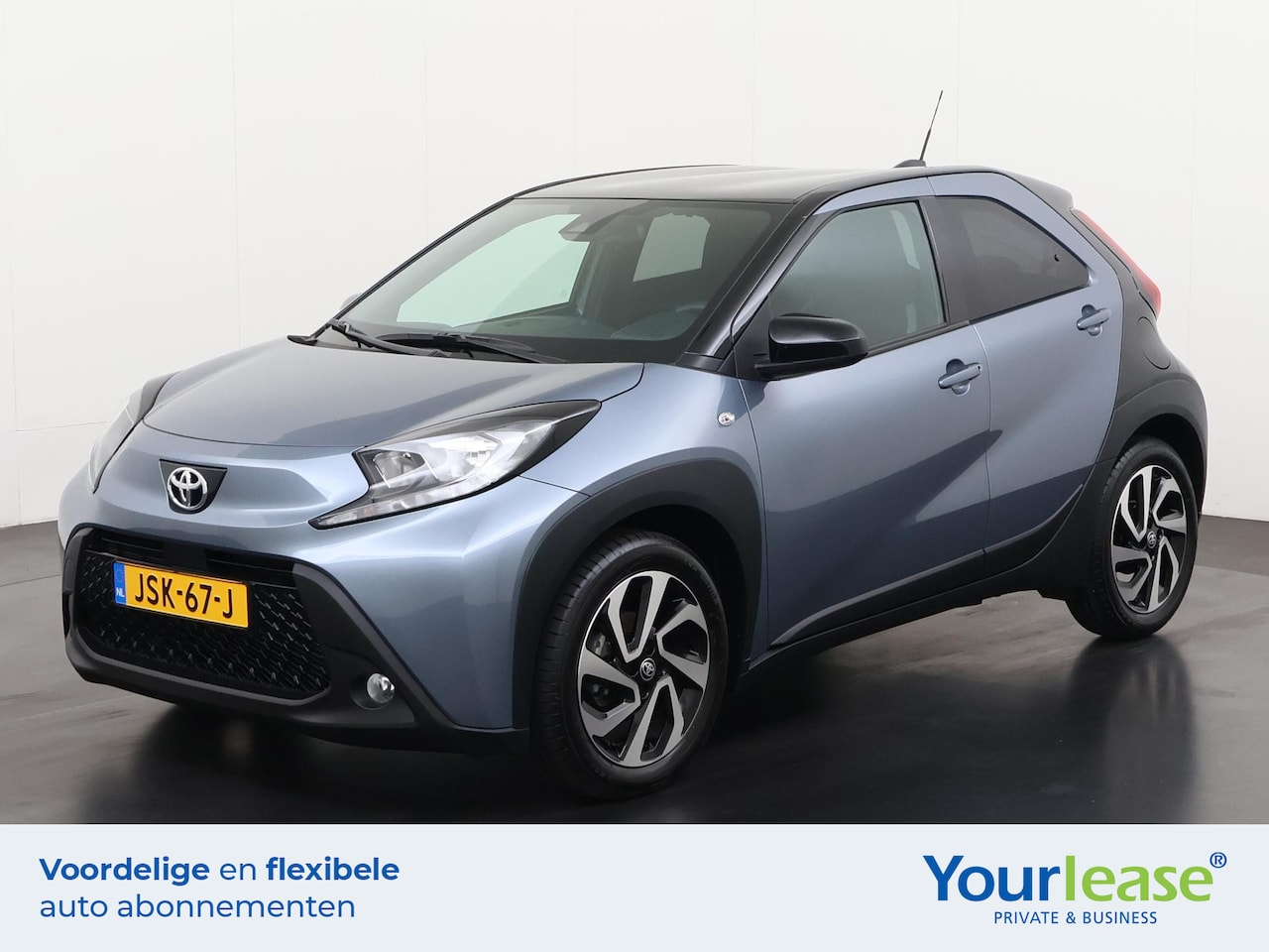 Toyota Aygo X - 1.0 VVT-i MT Play Two-Tone | All-in 289,- Private Lease | Direct uit voorraad - AutoWereld.nl
