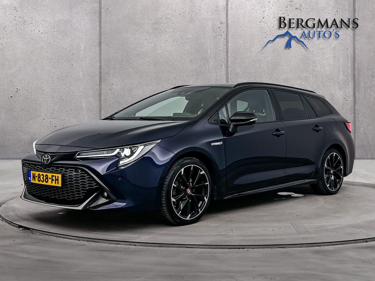 Toyota Corolla Touring Sports - - 2.0 Hybrid Business GR-Sport // DEALERONDERHOUDEN // TREKHAAK // ELEKTRISCHEACTHERKLEP / - AutoWereld.nl