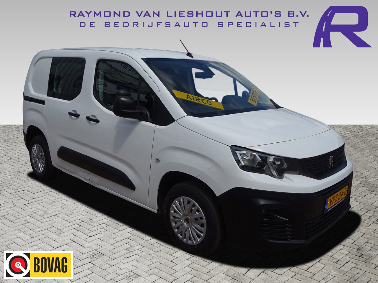 Peugeot Partner - 1.2 PureTech Pro BENZINE AIRCO NAVI CRUISE CONTROL PDC SCHUIFDEUR - AutoWereld.nl