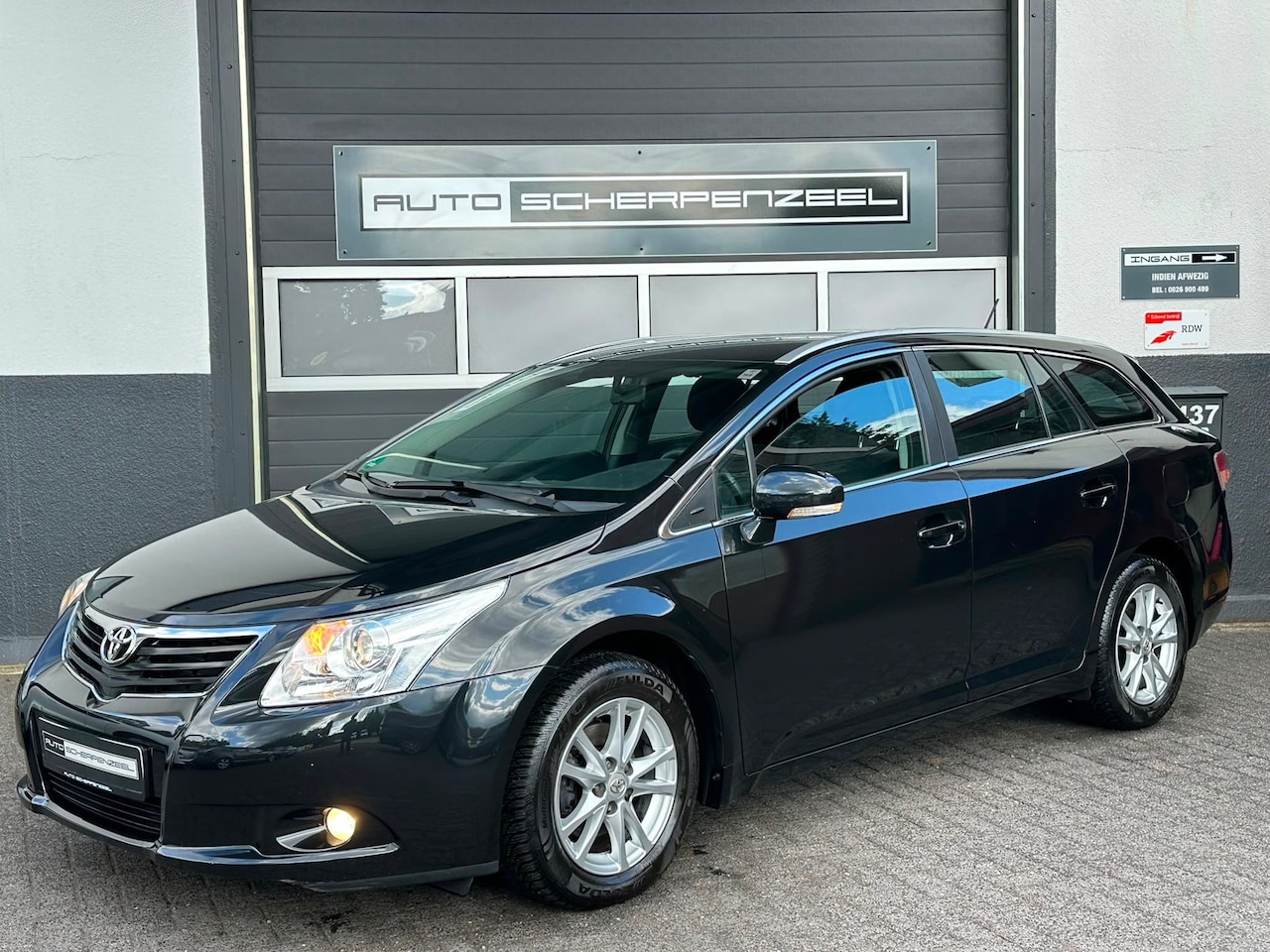 Toyota Avensis Wagon - 1.8 VVTi Edition | NAVI | CC | RUIM | LM VELGEN - AutoWereld.nl
