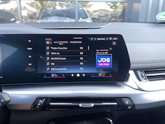 BMW 2-serie Active Tourer - 218i M-Pakket CAMERA|LEER|DODEHOEK|STOELVERWARMING|KEYLESS|LED KOPLAMPEN|CARPLAY|ELEKTRISC