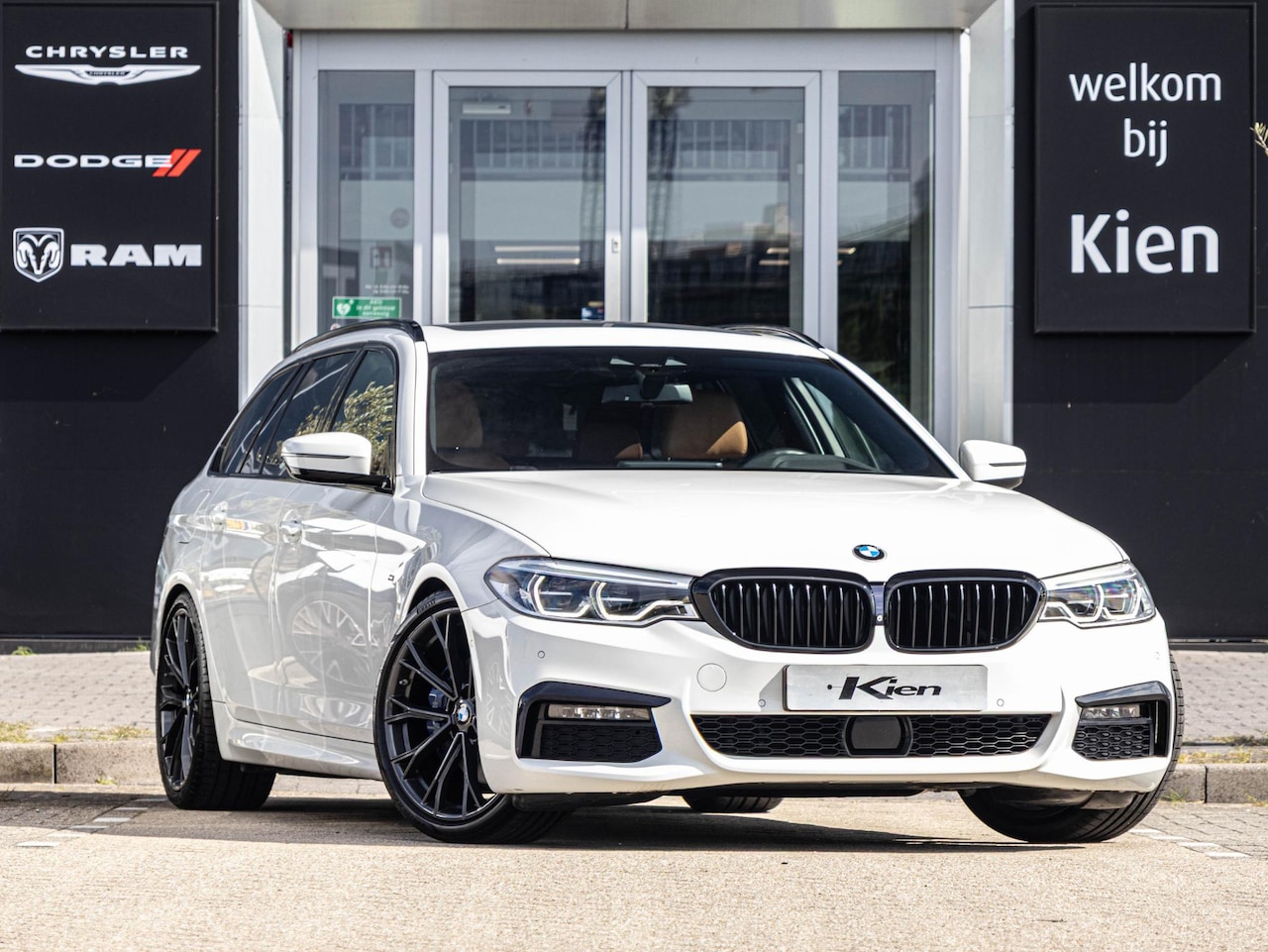 BMW 5-serie Touring - 530i High Executive 530i High Executive - AutoWereld.nl