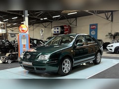 Volkswagen Bora - 2.3 V5 Highline | Clima | Nette Auto | Stoelverwarming