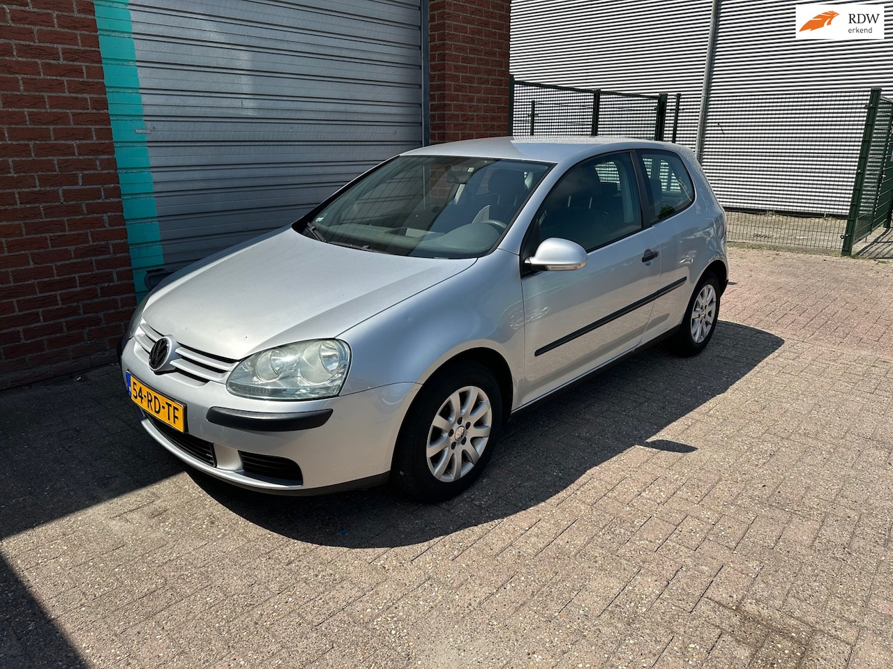 Volkswagen Golf - 1.6 FSI Comfortline 3 deurs NAP - AutoWereld.nl