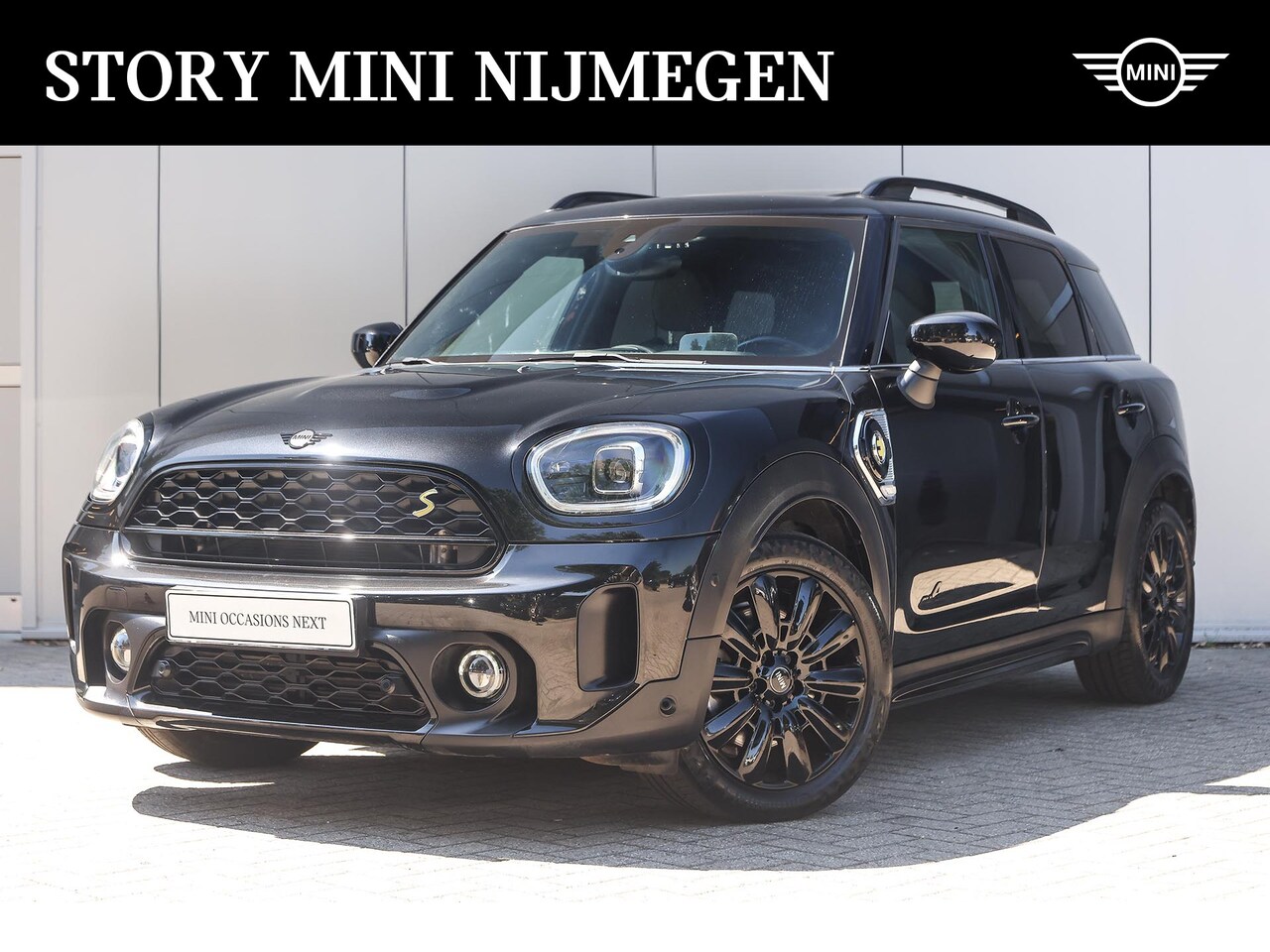 MINI Countryman - Cooper SE ALL4 Automaat / Panoramadak / Comfortstoelen / Achteruitrijcamera / Comfort Acce - AutoWereld.nl