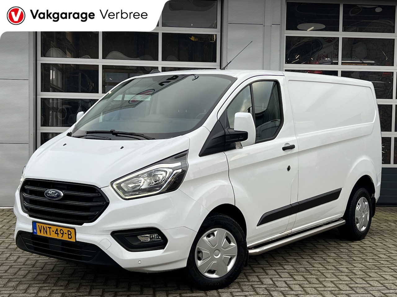 Ford Transit Custom - 280 2.0 TDCI L1H1 Trend | Cruise Control | Parkeersensoren Voor en Achter | DAB | Airco | - AutoWereld.nl