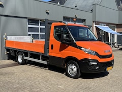 Iveco Daily - 35C14 2.3 375 Laadklep 500kg Trekhaak 3500kg trekgewicht Airco 2-Persoons Open laadbak Pic