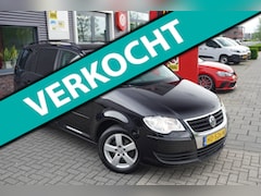 Volkswagen Touran - 1.6 Trendline 7p. / Trekhaak / Stoelverwarming / Cruise control