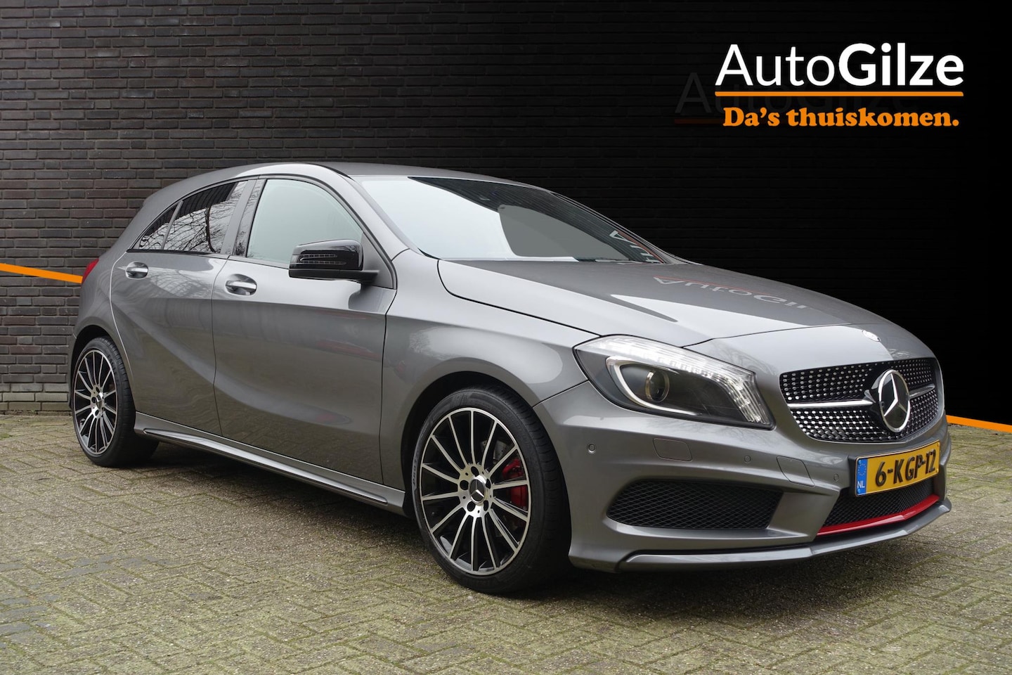 Mercedes-Benz A-klasse - 200 AMG Line l Harman Kardon l Navi l Sportstoelen l Origineel Nederlands - AutoWereld.nl