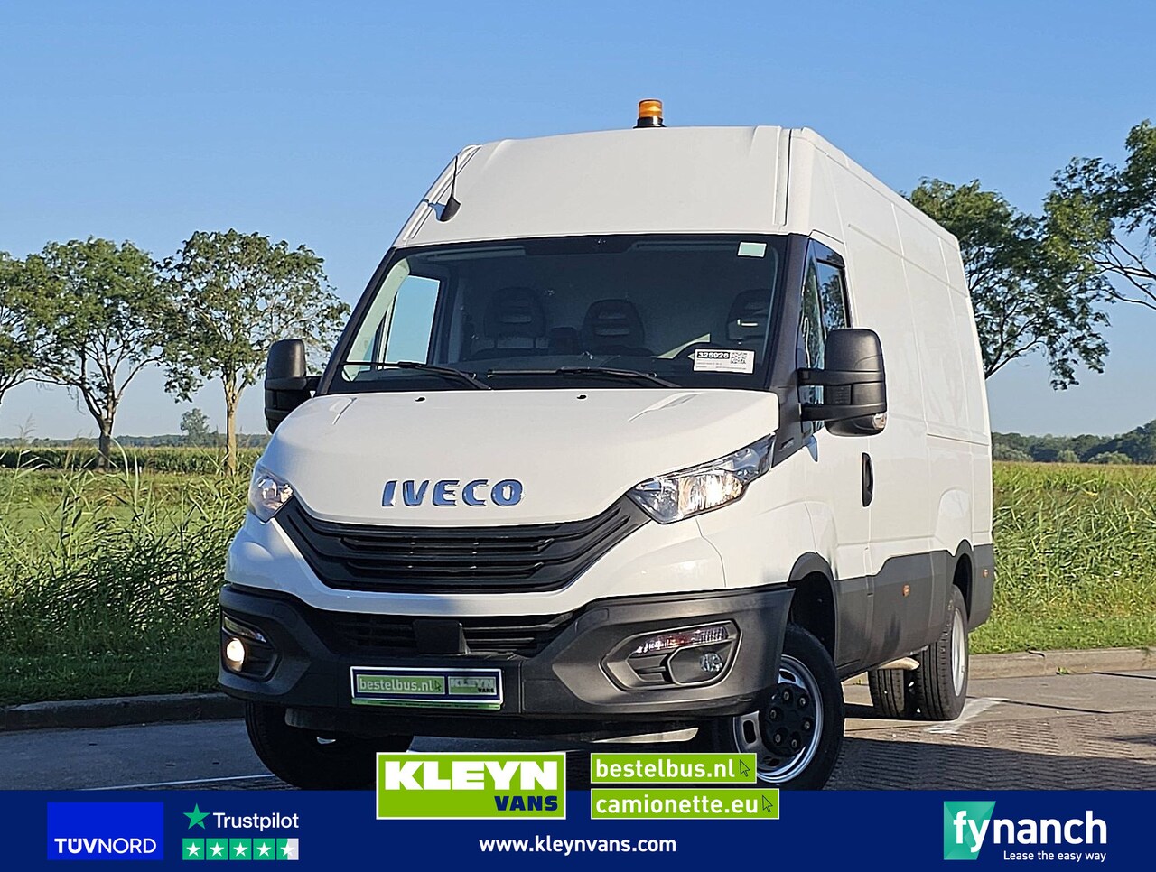 Iveco Daily - 35C14 L2H2 Dubbellucht AC! - AutoWereld.nl