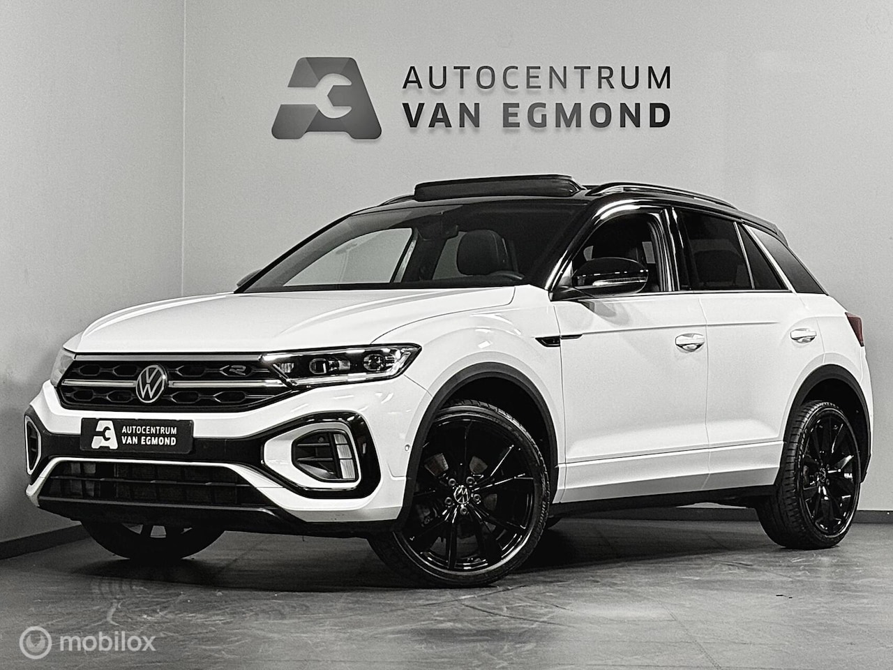 Volkswagen T-Roc - 1.5 TSI DSG 2X R-LINE | PANO | AD. CRUISE - AutoWereld.nl