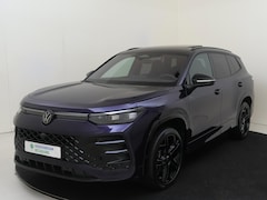 Volkswagen Tayron - 1.5 eHybrid R-Line Edition | SoH 98% | Panoramadak | Trekhaak | 360 camera | Head-up displ