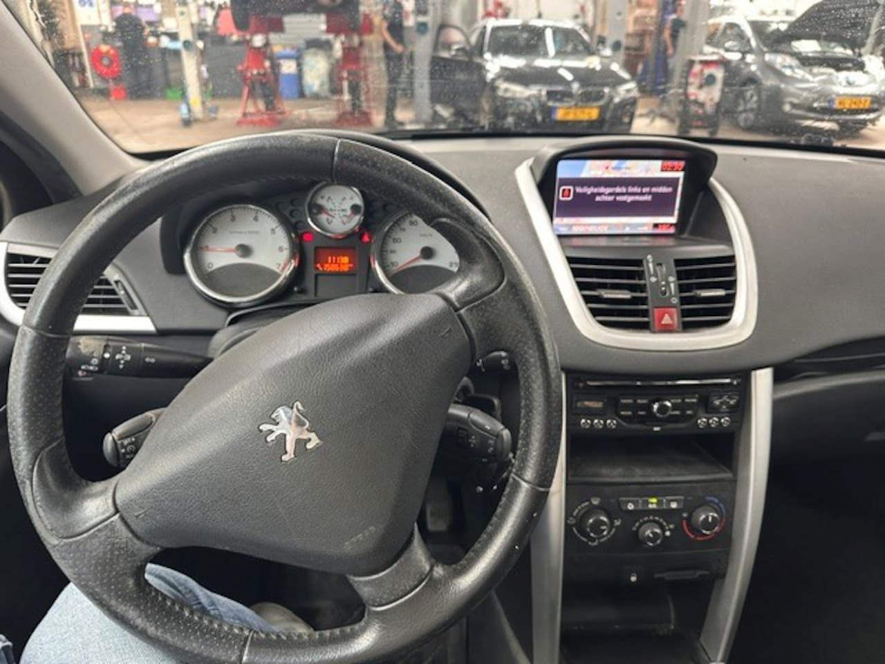 Peugeot 207 - 1.6 VTi Première 1.6 VTi Première - AutoWereld.nl