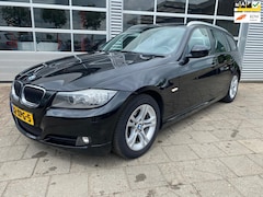 BMW 3-serie Touring - 318i LEER/TREKHAAK