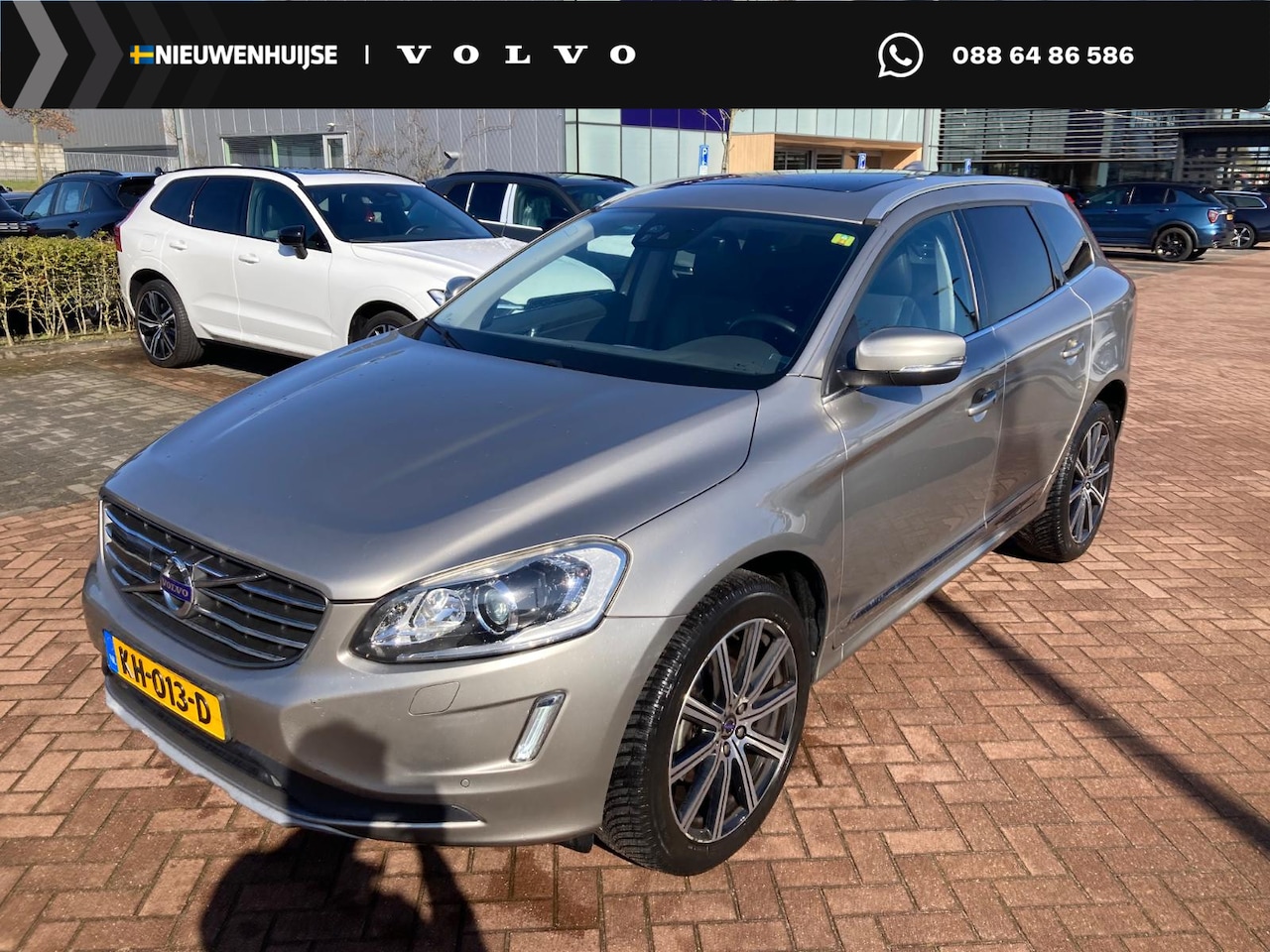 Volvo XC60 - 2.0 T5 FWD Summum | Trekhaak | Panoramadak | Harman Kardon Audio | Lederen Sportstoelen | - AutoWereld.nl