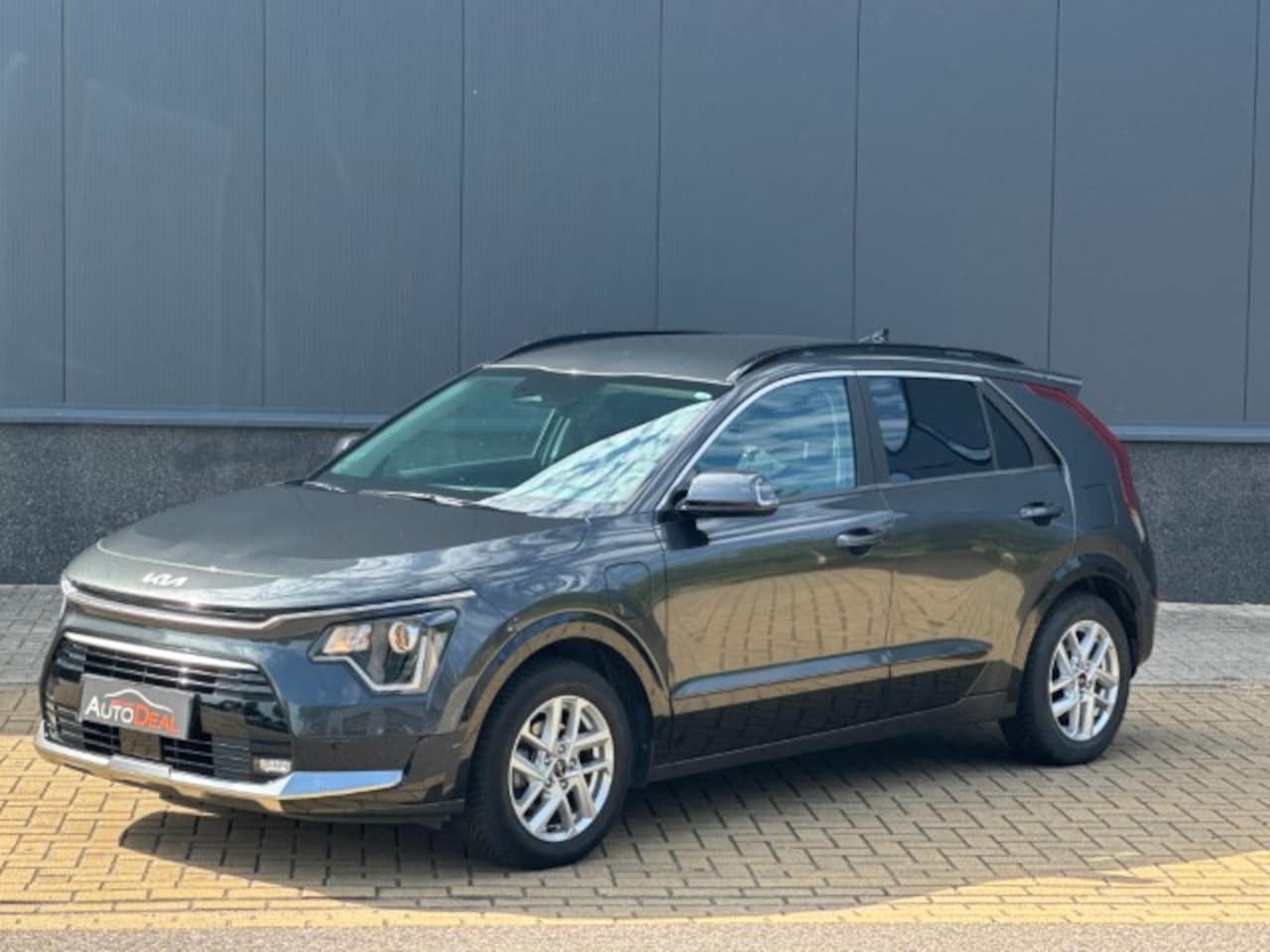 Kia Niro - 1.6 GDi Hybrid PHEV DynamicLine,trekhaak - AutoWereld.nl