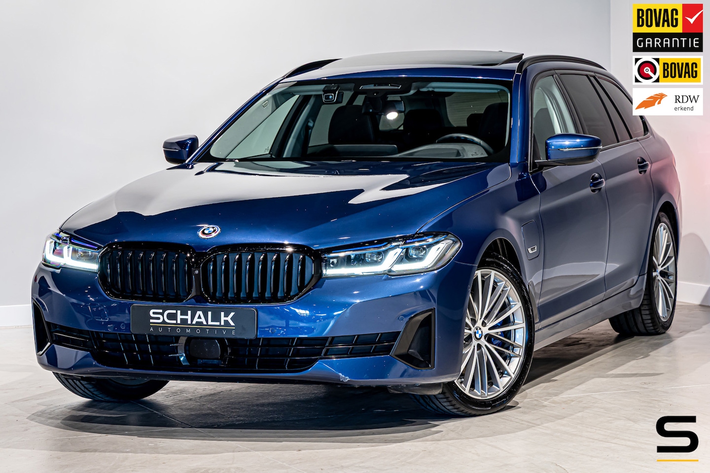 BMW 5-serie Touring - 530e|Cam|Pano|Comfort|HUD|Acc+|Nappa|APK - AutoWereld.nl