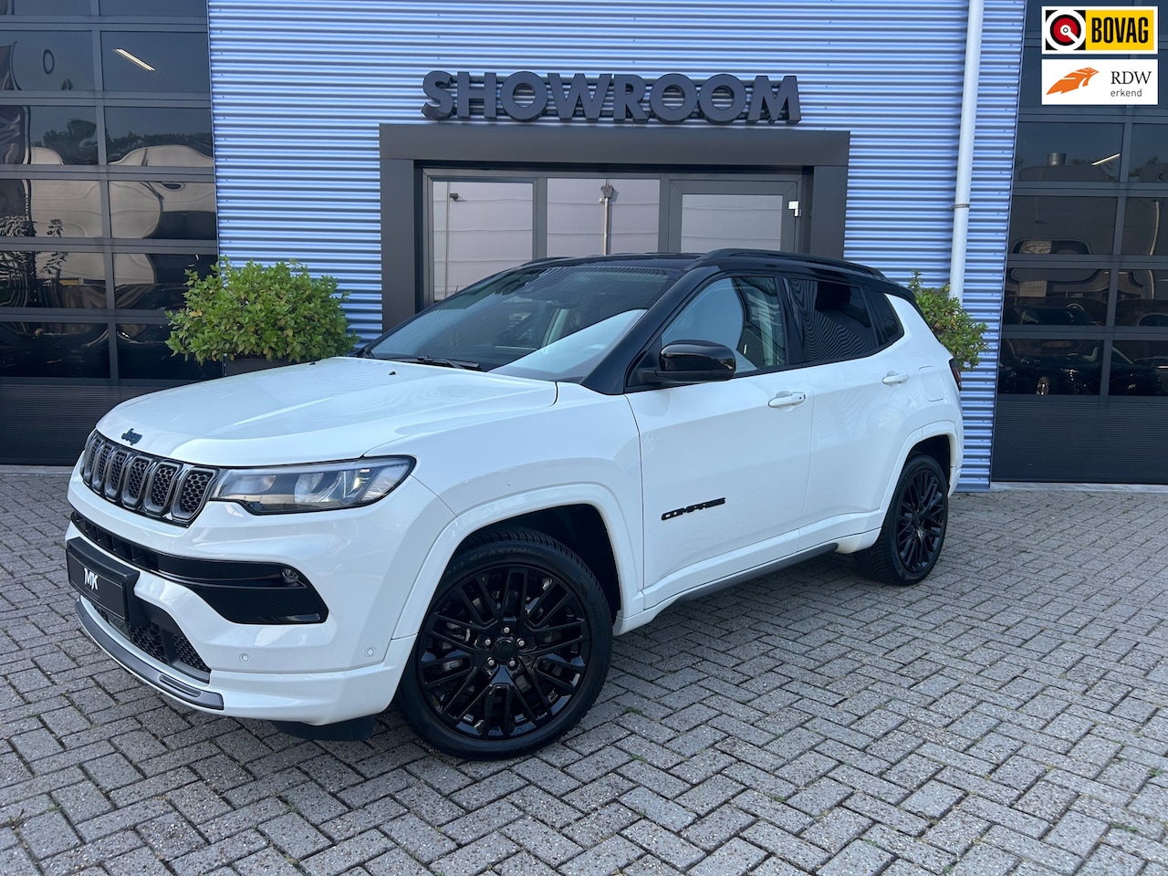 Jeep Compass - 4xe 240 Plug-in Hybrid Electric S AUTOMAAT|CAMERA|APPLECARPLAY|STOEL & STUURVERWARMING|DOD - AutoWereld.nl