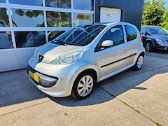Peugeot 107 - 1.0-12V XR 5-deurs airco