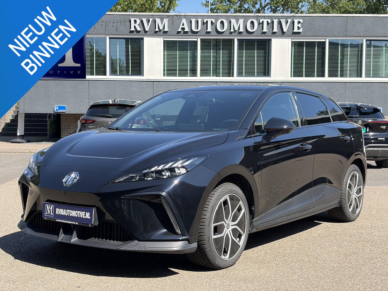 MG MG4 Electric - Luxury 64 kWh LONG RANGE | SOH 97% | 15.000KM | 360° CAMERA | STOEL & STUURVERWARMING | 7 - AutoWereld.nl