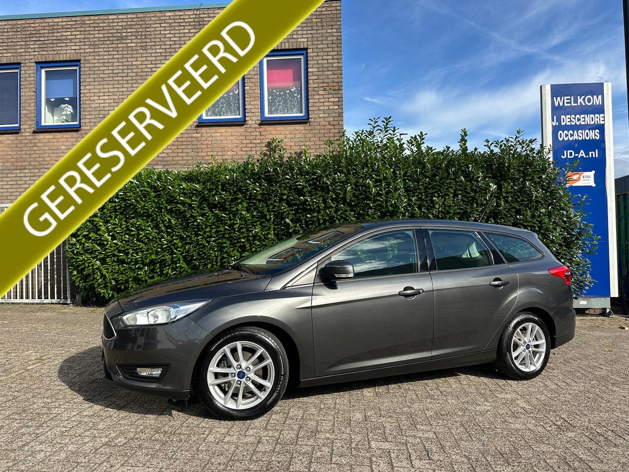 Ford Focus Wagon - 1.0 EcoBoost Titanium Distributieriem vervangen,Climate C, Cruise C!!!! - AutoWereld.nl