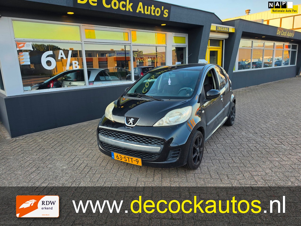 Peugeot 107 - 1.0-12V Black & Silver/ APK 07-2027 - AutoWereld.nl
