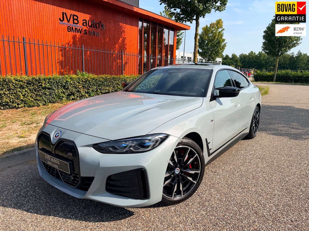BMW i4 - M50 M-sport, M-stoel memory, schuifdak - AutoWereld.nl