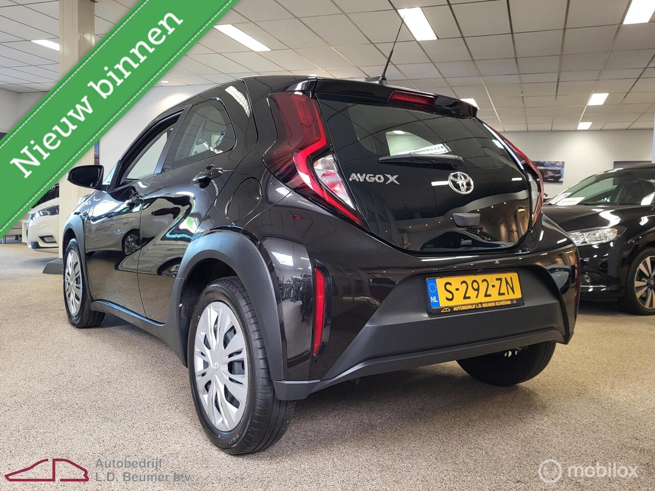 Toyota Aygo X - 1.0 VVT-i MT Play *NL, ANDROID, CAMERA, RIJKLAARPRIJS!*