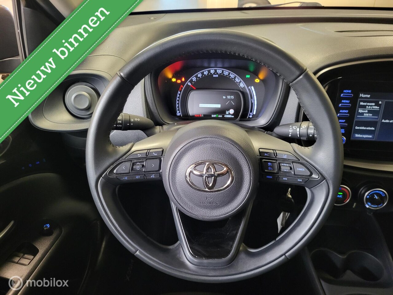 Toyota Aygo X - 1.0 VVT-i MT Play *NL, ANDROID, CAMERA, RIJKLAARPRIJS!*