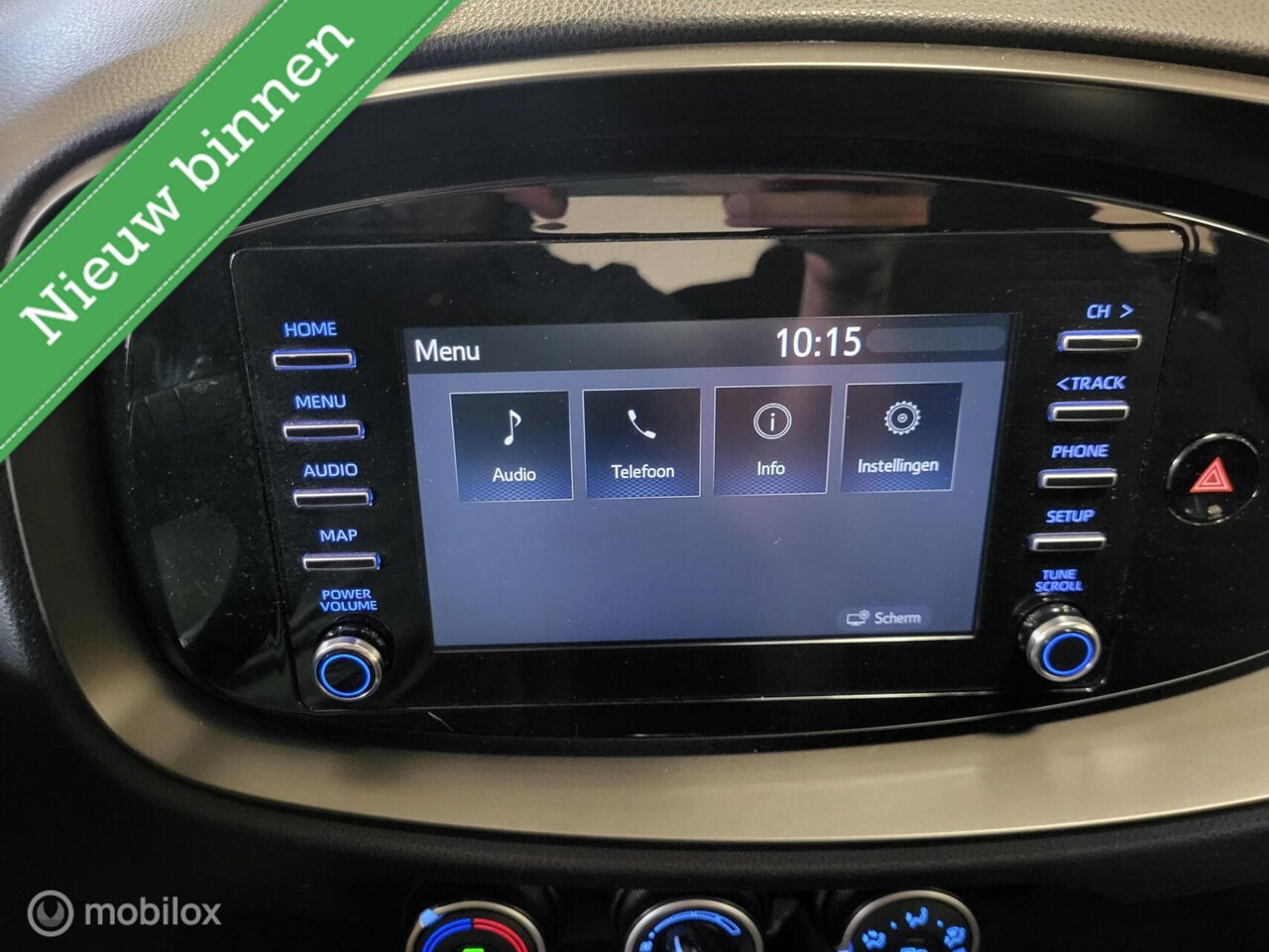 Toyota Aygo X - 1.0 VVT-i MT Play *NL, ANDROID, CAMERA, RIJKLAARPRIJS!*
