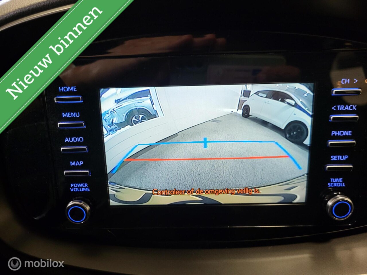 Toyota Aygo X - 1.0 VVT-i MT Play *NL, ANDROID, CAMERA, RIJKLAARPRIJS!*