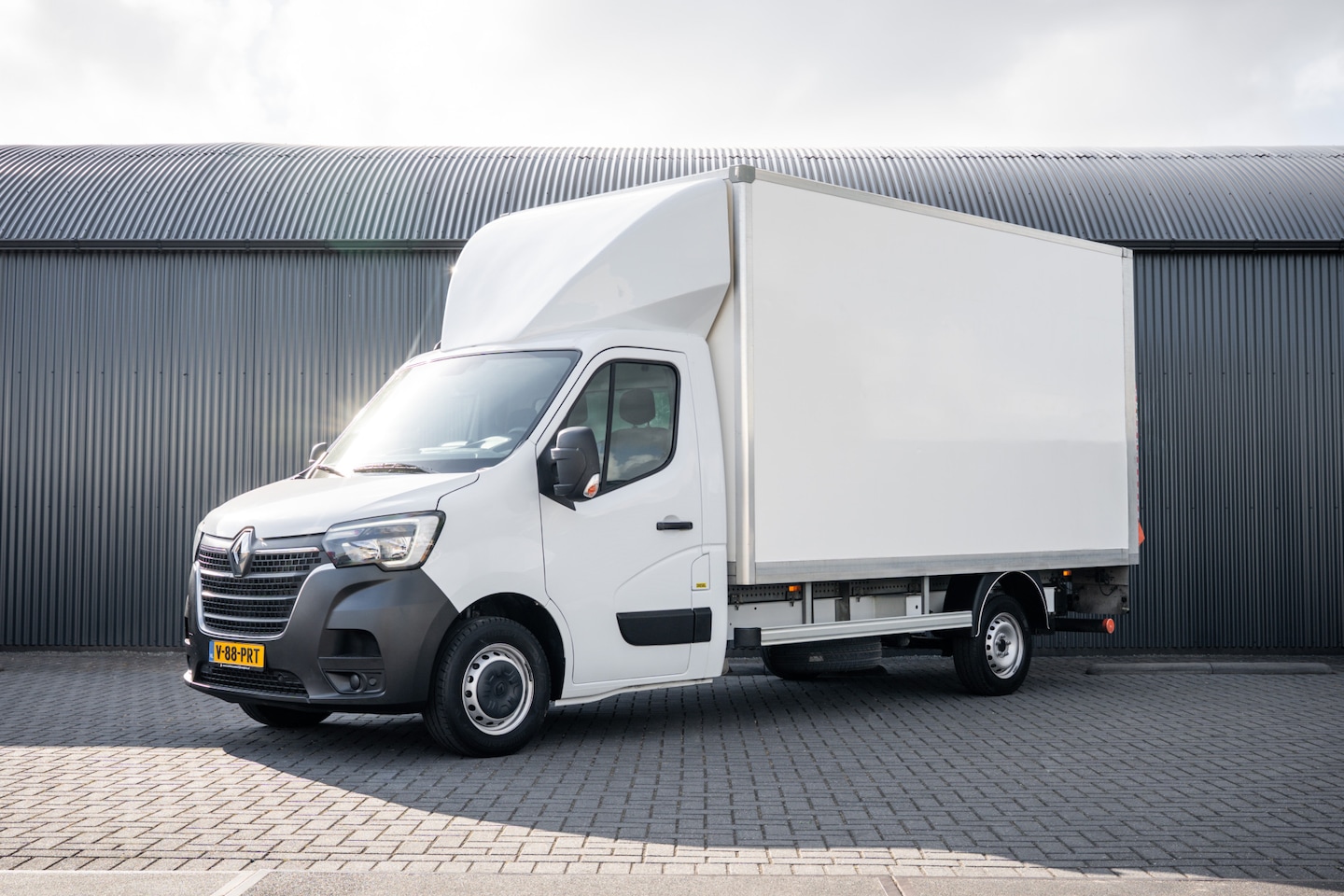 Renault Master - 2.3 dCi 145 | Bakwagen met Laadklep | 146PK | LED | Cruise | Airco - AutoWereld.nl