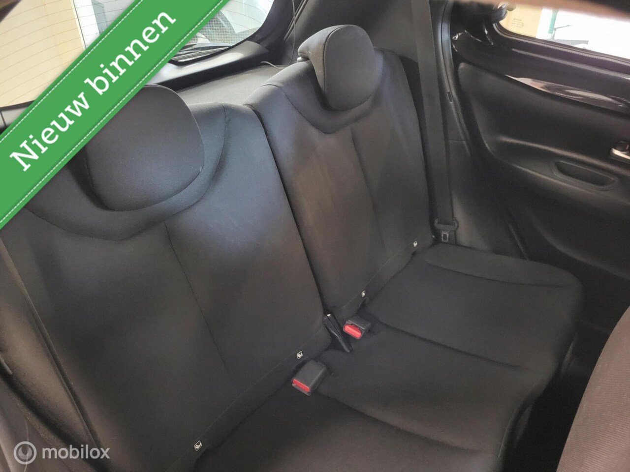 Toyota Aygo X - 1.0 VVT-i MT Play *NL, ANDROID, CAMERA, RIJKLAARPRIJS!*