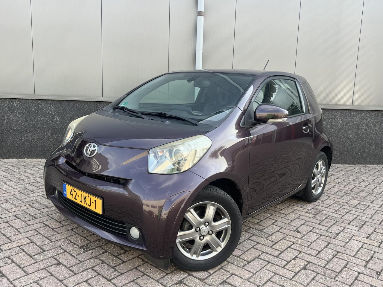 Toyota iQ - 1.0 VVTi Aspiration Keyless Stoelverwarming NAP - AutoWereld.nl