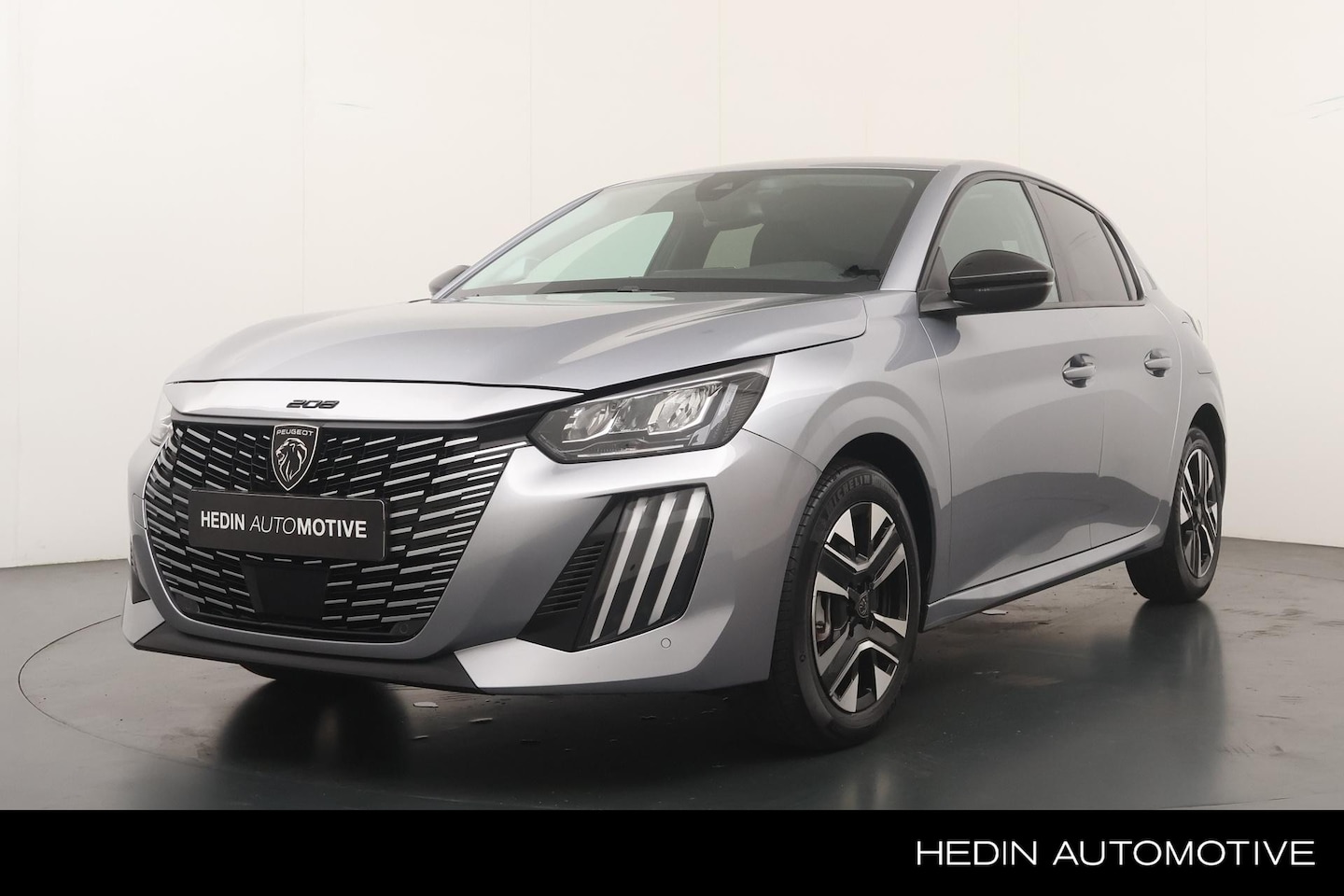 Peugeot 208 - 1.2 110pk Hybrid e-DCS6 Allure Automaat | Apple Carplay/Android Auto | Parkeersensoren V+A - AutoWereld.nl