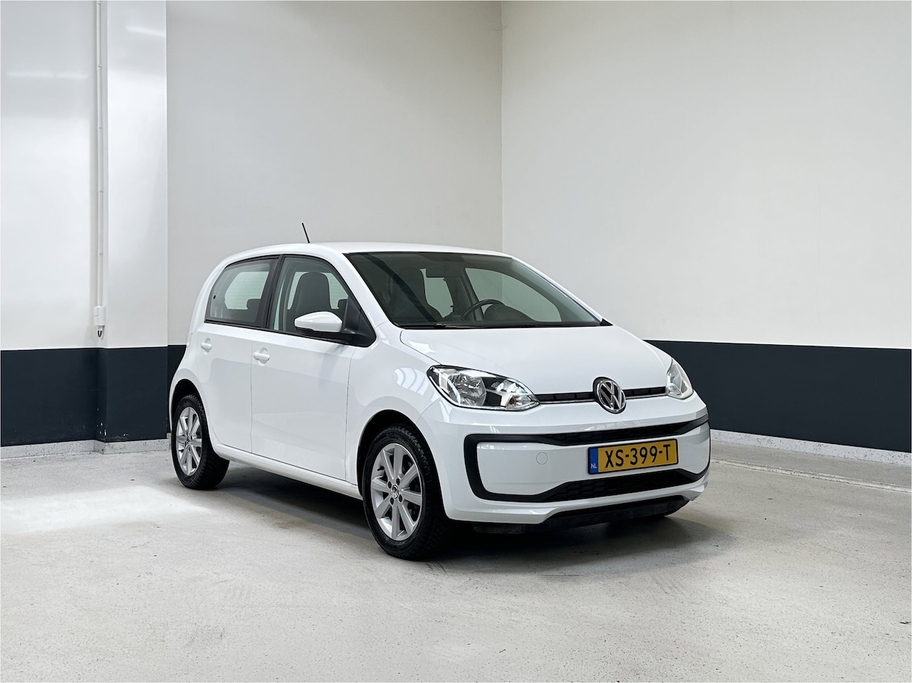 Volkswagen Up! - 1.0 BMT move up! Automaat | Airco | Bluetooth | - AutoWereld.nl