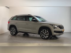 Skoda Kodiaq - 1.5 TSI 150pk DSG Sportline Business 7p. Navigatie Sfeerverlichting Trekhaak Stoelverwarmi