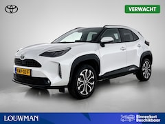 Toyota Yaris Cross - 1.5 Hybrid 115 First Edition + | BTW Voertuig | Stoel+stuurverwarming | Draadloze telefoon