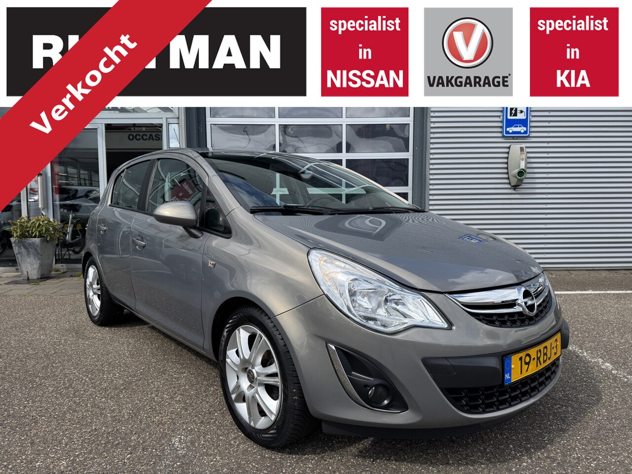 Opel Corsa - 1.2-16V Edition Trekhaak (750kg max.) Cruise Control - AutoWereld.nl