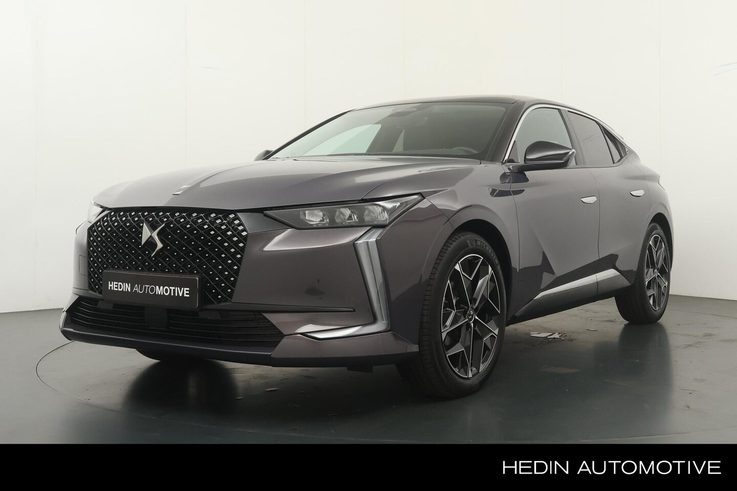 DS 4 - 1.2 136pk Hybrid Pallas | Schuif/ Kanteldak | 19" LM Velgen | Two Tone kleur | Pack Comfor - AutoWereld.nl