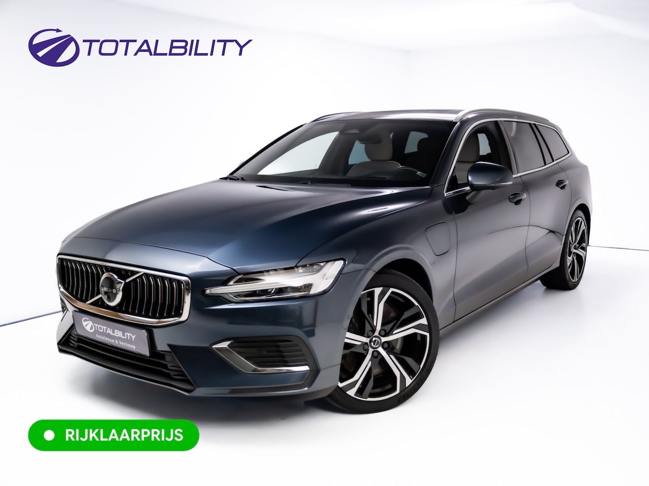 Volvo V60 - 2.0 T8 Plug-in hybrid AWD Ultimate Bright | Bowers & Wilkins | Panorama dak | Trekhaak | S - AutoWereld.nl