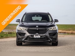 BMW X1 - xDrive25e Executive BLACK LINE / CAMERA / CARPLAY / HEAD UP DISPLAY / LEDER / LED / CRUISE