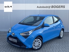 Toyota Aygo - 1.0 VVT-i x-play limited Navigatie ( Via Applecarplay/androidauto), Airco, Cruise Control,