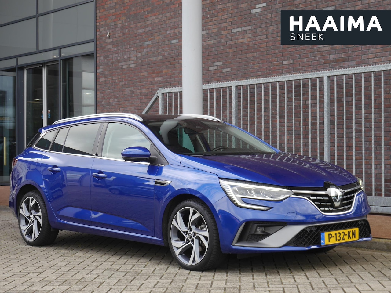 Renault Mégane E-Tech - Estate 1.6 Plug-In Hybrid 160 R.S. Line | Panoramdak | Stoelverwarming | Navigatie | Full - AutoWereld.nl