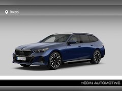 BMW 5-serie Touring - 550e xDrive | M-Sport Pro | M sportonderstel Professional | Trekhaak | Iconic Glow exterie