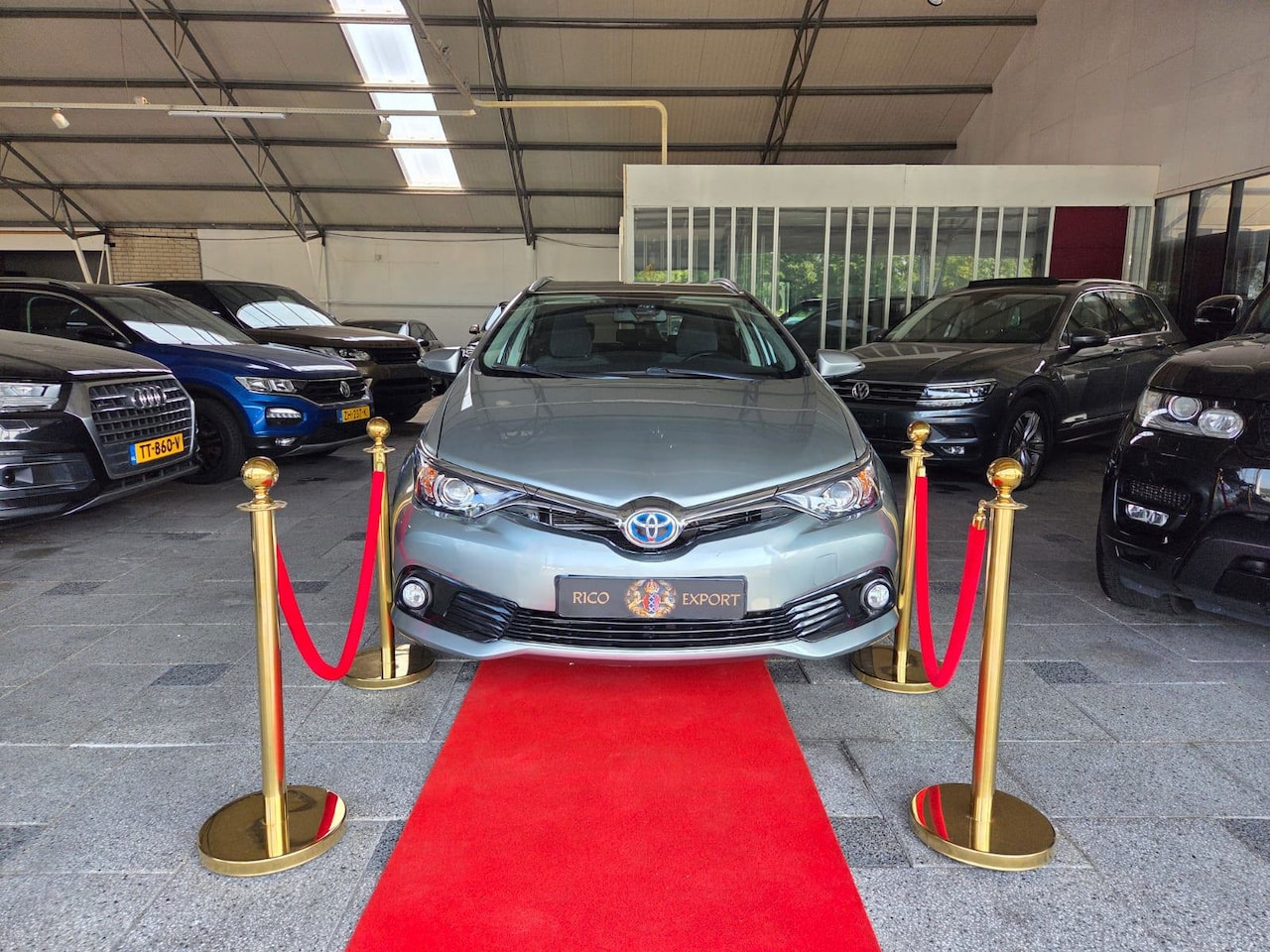Toyota Auris Touring Sports - 1.8 Hybrid AUT CAMERA NAVI FACELIFT! 2017 - AutoWereld.nl