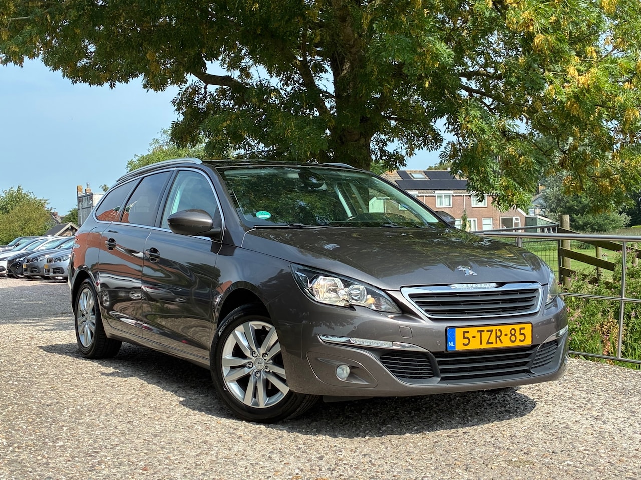 Peugeot 308 SW - 1.6 BlueHDI Blue Lease Executive | Pano + Cruise + Clima + Navi Nu € 3.975,-!!! - AutoWereld.nl