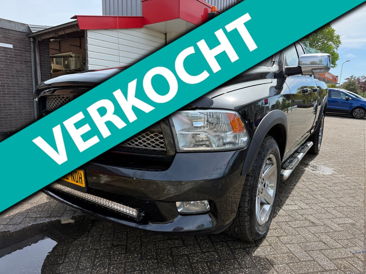 Dodge Ram 1500 - 5.7 V8 4x4 Quad Cab 6'4 / Camera / Parkeersensoren / Stoelverwarming / Airco - AutoWereld.nl